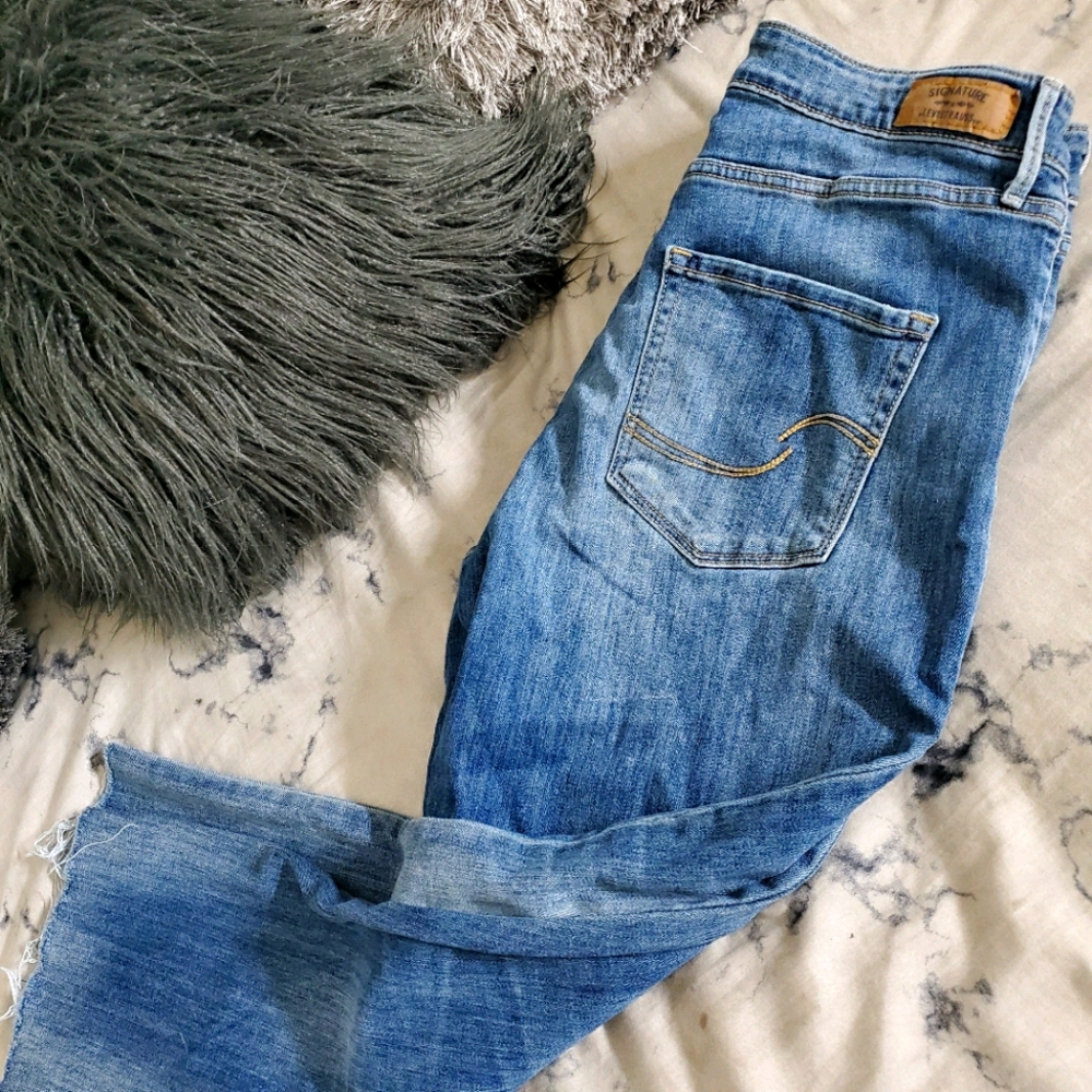 Signature Levistrauss cropped jeans High rise